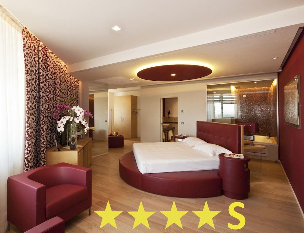 Hotel Glamour Bassano del Grappa Exterior foto