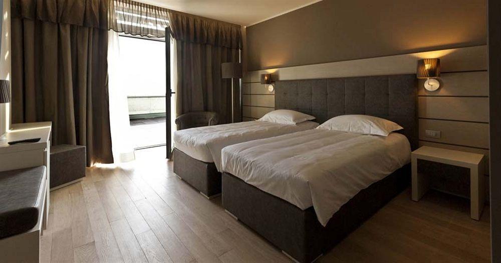 Hotel Glamour Bassano del Grappa Exterior foto